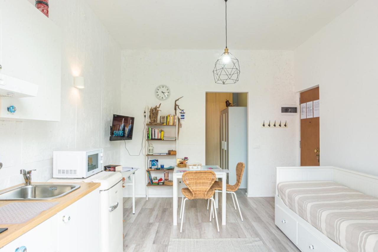 Casetta Azzurra Pero Exteriör bild